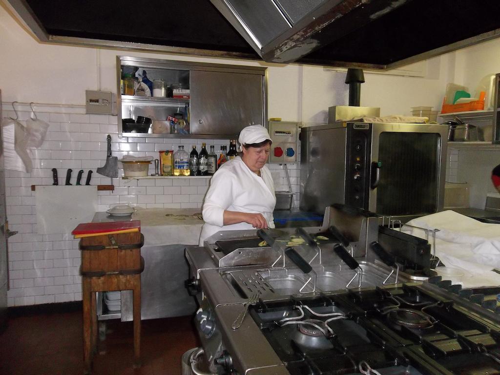 Albergo Ristorante Gori Ameglia Zewnętrze zdjęcie