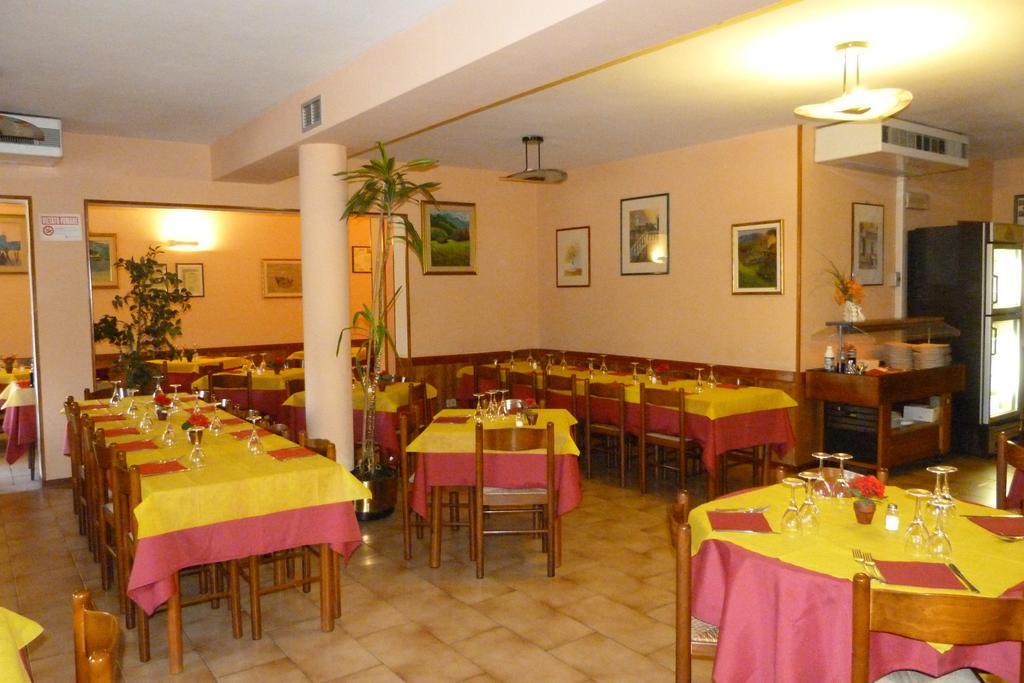 Albergo Ristorante Gori Ameglia Zewnętrze zdjęcie